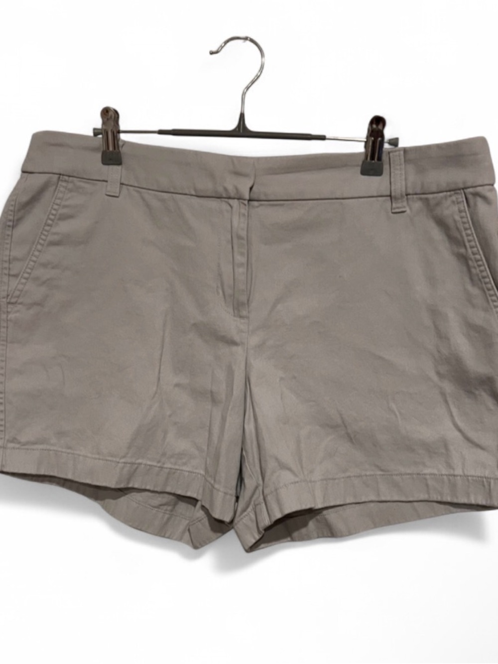 Women’s Casual Chino Shorts in Taupe